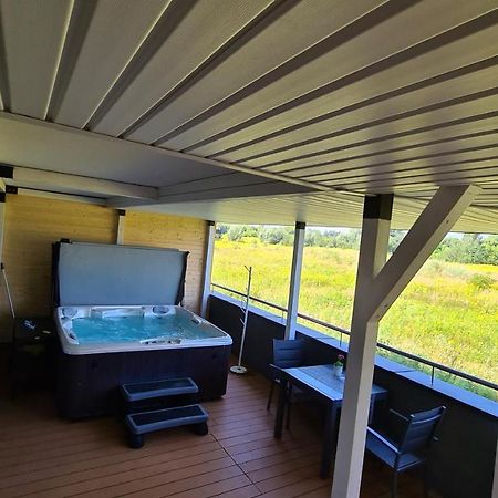 ז'שוב Apartament - Jacuzzi מראה חיצוני תמונה