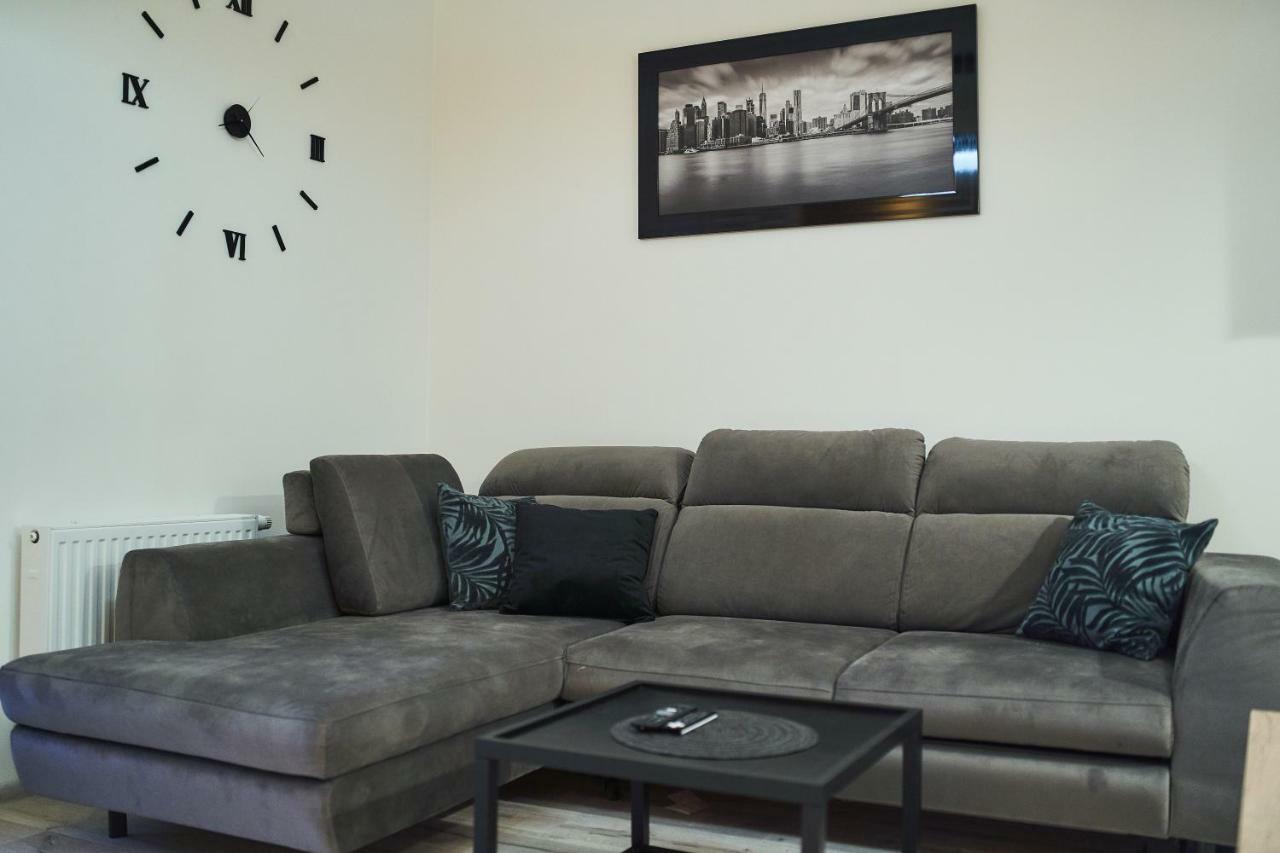 ז'שוב Apartament - Jacuzzi מראה חיצוני תמונה